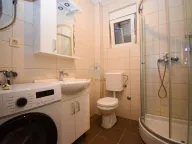 Izdavanje, dvosoban stan, 75m², Zlatica, Podgorica - image 9