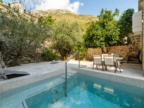 Sale, house, 160m², Perast, Kotor - image 25