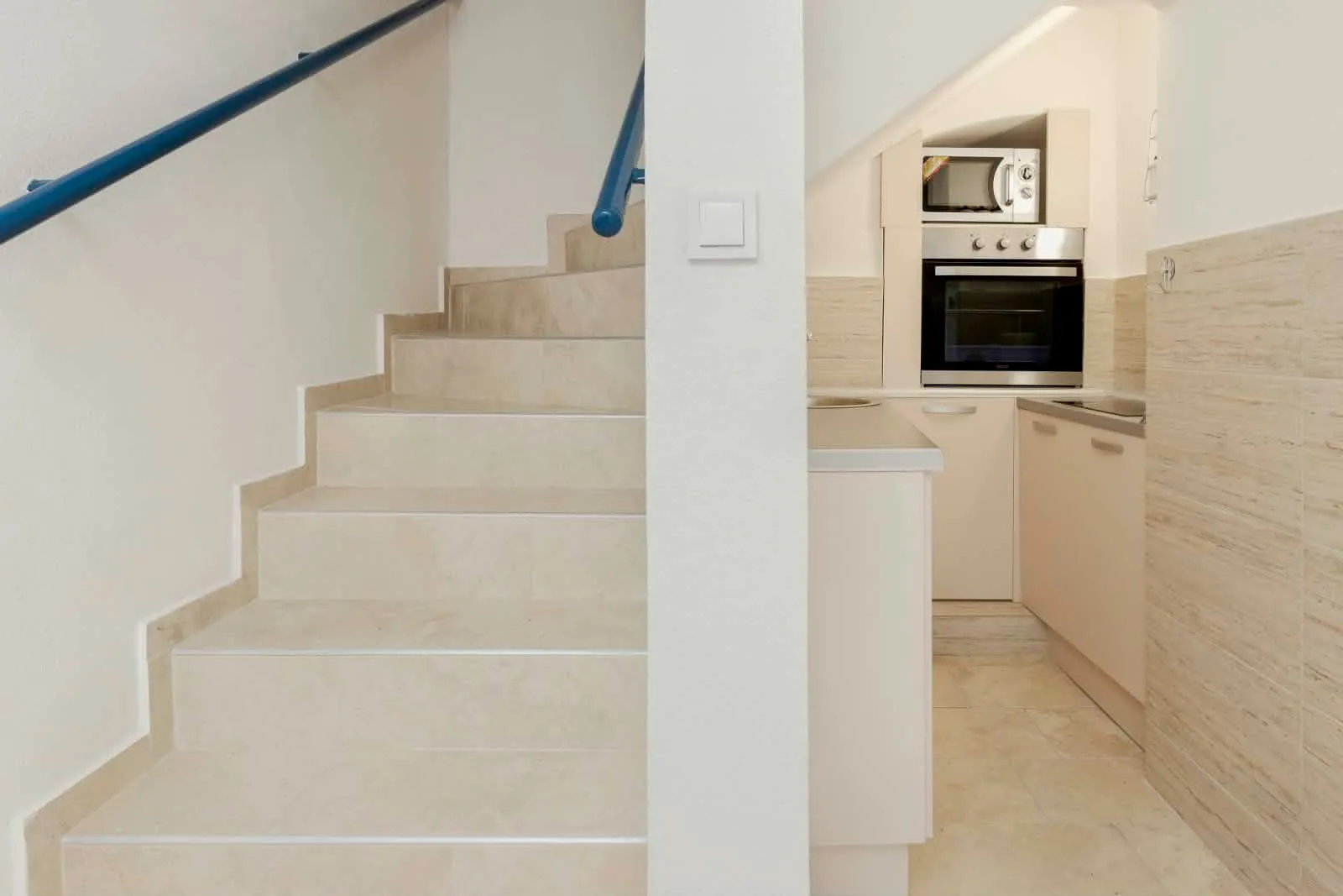 Rent, two bedroom apartment, 70m², Muo, Kotor