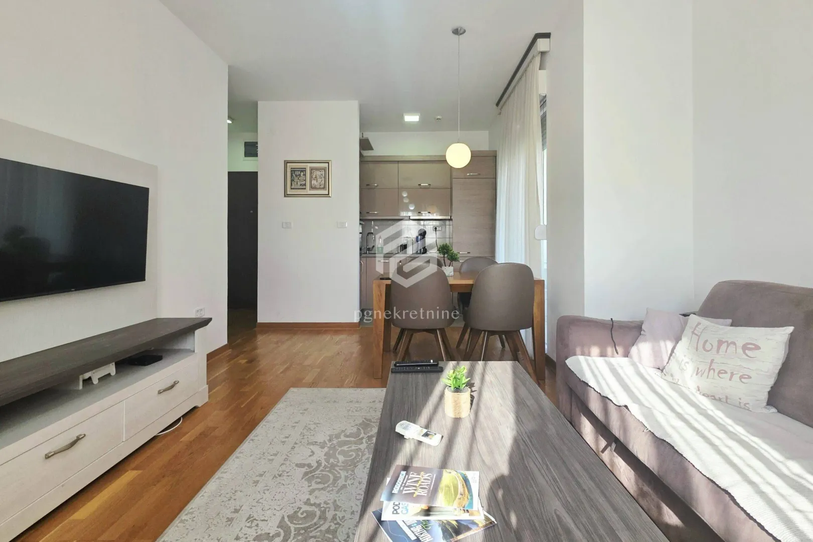 Rent, one bedroom apartment, 43m², City Kvart, Podgorica