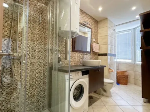 Izdavanje, dvosoban stan, 65m², City Kvart, Podgorica - image 7