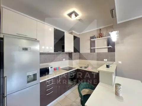 Sale, one bedroom apartment, 51m², City Kvart, Podgorica - image 9