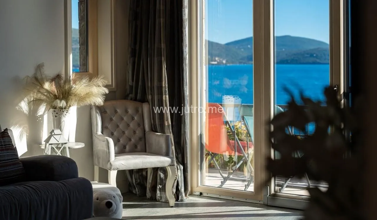 Prodaja, trosoban stan, 108m², Luštica Bay, Tivat