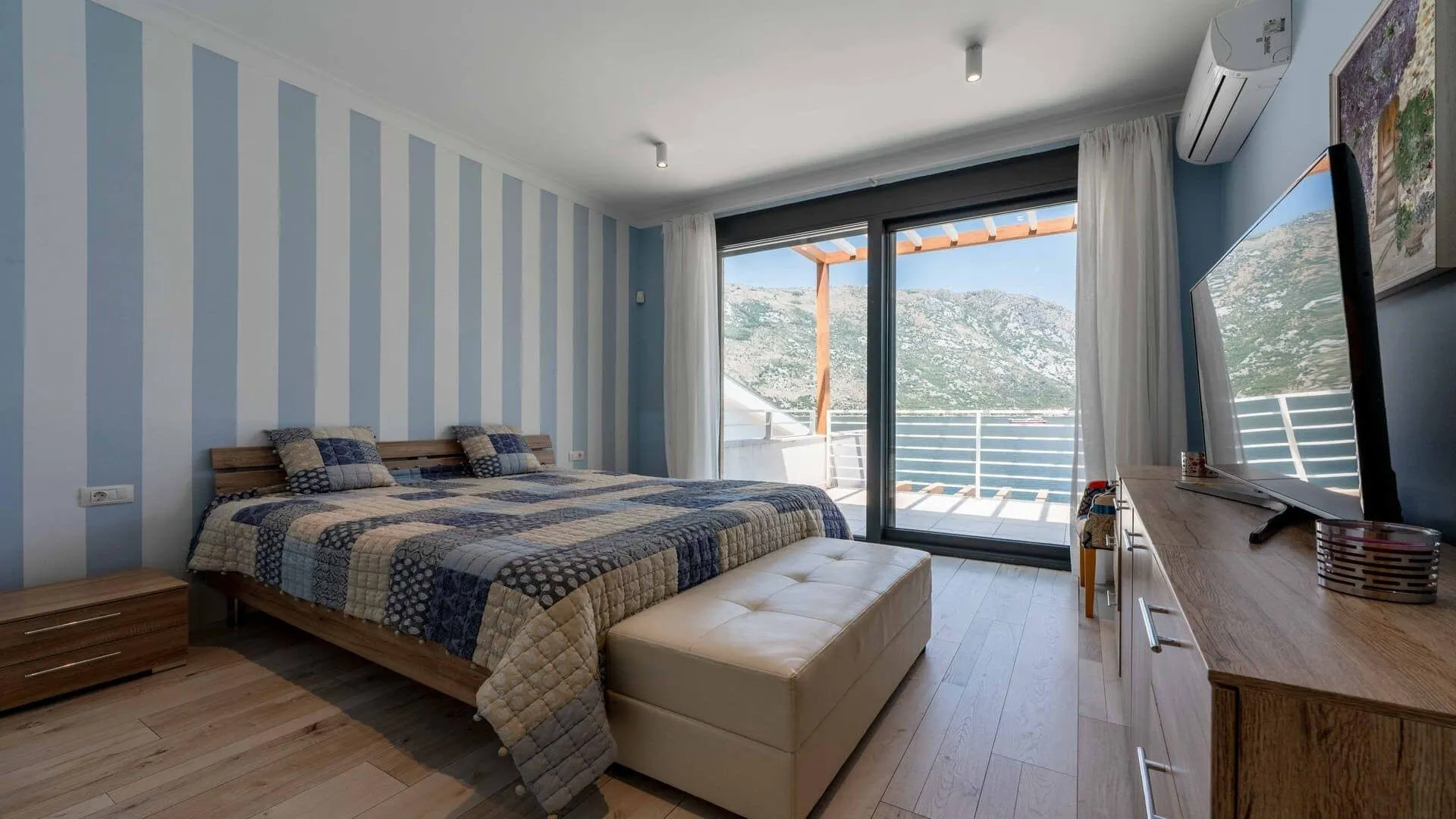 Sale, house, 294m², Stoliv, Kotor