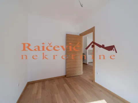 Sale, three bedroom apartment, 70m², Trošarina, Voždovac Sve Podlokacije - image 8