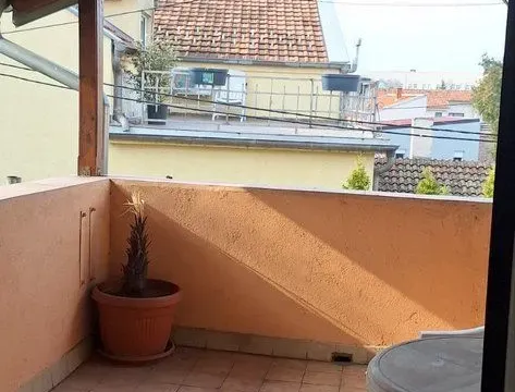 Prodaja, kuća, 200m², Zemun Gardoš, Zemun Sve Podlokacije - image 4