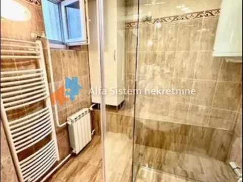 Izdavanje, trosoban stan, 80m², Stari Grad, Beograd - image 15