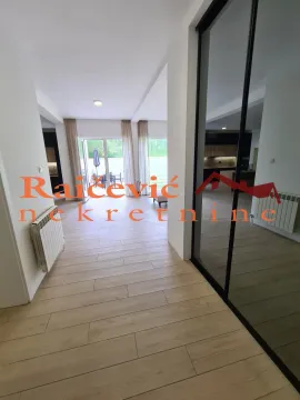 Prodaja, četvorosoban stan, 180m², Savski Venac, Beograd - image 2