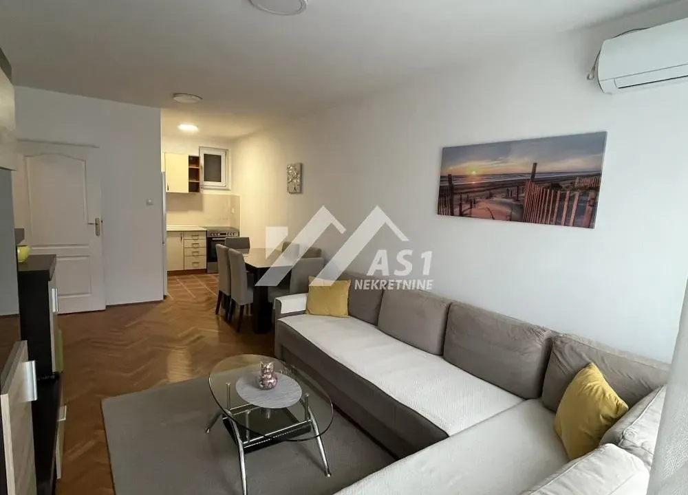 Izdavanje, dvosoban stan, 46m², Nova Detelinara, Novi Sad Sve Podlokacije