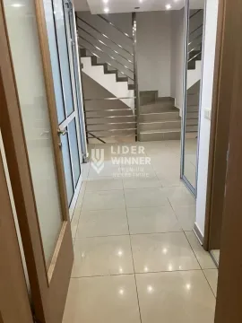 Rent, house, 265m², Čukarica, Beograd - image 9