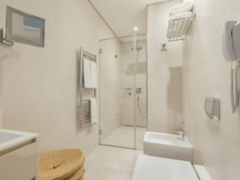 Sale, two bedroom apartment, 190m², Tivat, Crna Gora - image 13