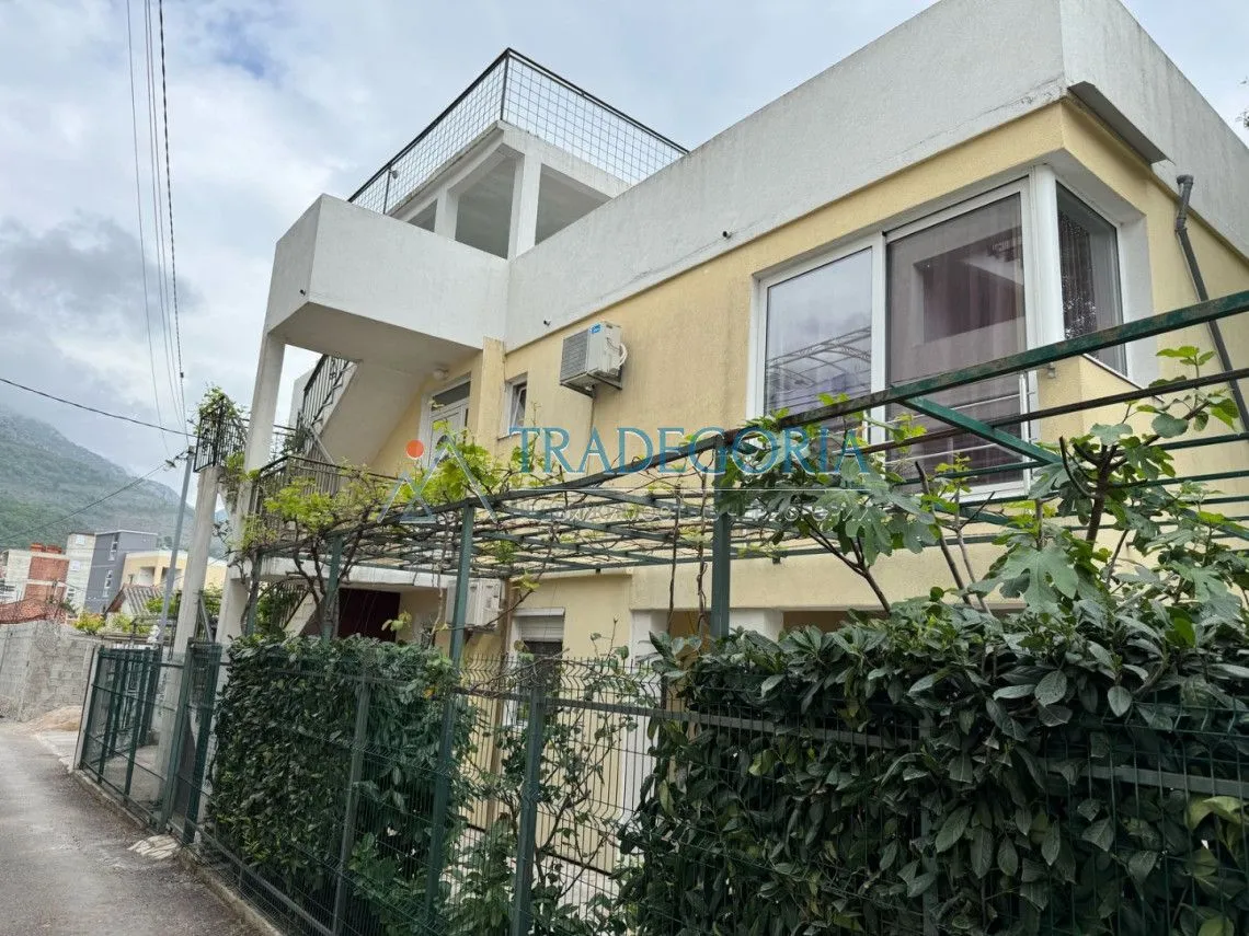 Prodaja, kuća, 180m², Sutomore, Bar