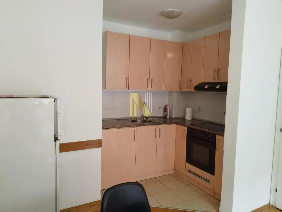 Izdavanje, jednosoban stan, 44m², Nova Detelinara, Novi Sad Sve Podlokacije