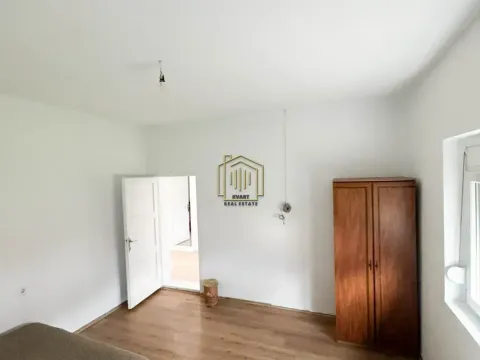 Izdavanje, kuća, 145m², Tomba, Bar - image 13