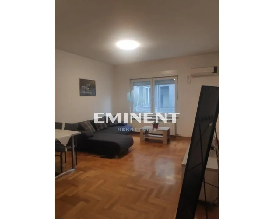 Izdavanje, dvosoban stan, 46m², Tašmajdan, Palilula Sve Podlokacije