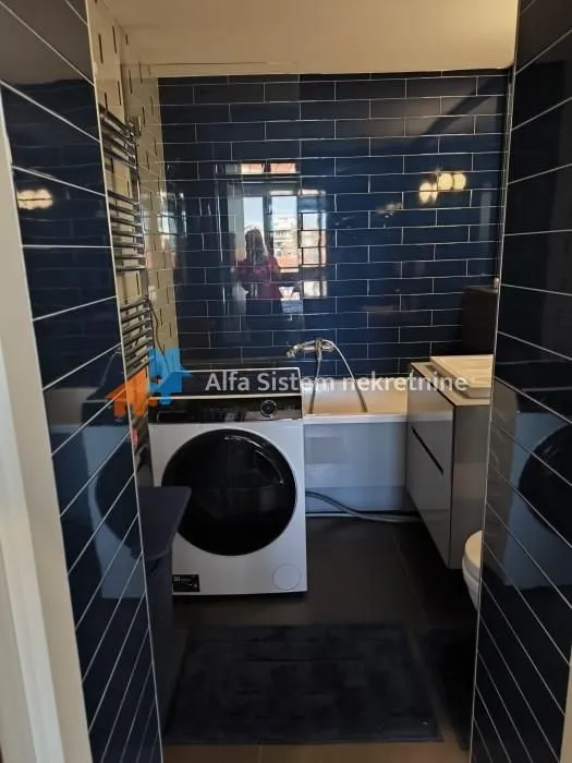 Rent, four bedroom apartment, 95m², Stari Grad, Beograd
