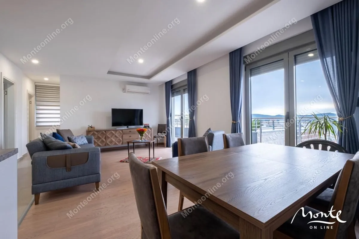 Prodaja, dvosoban stan, 87m², Tivat, Crna Gora