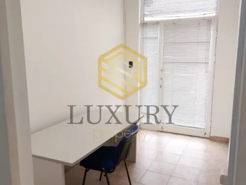 Izdavanje, četvorosoban stan, 119m², City Kvart, Podgorica - image 5