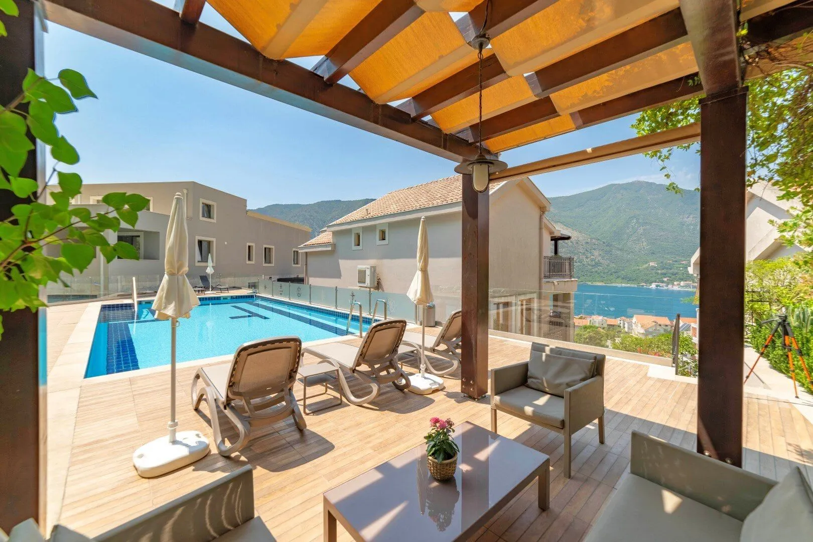 Sale, house, 507m², Dobrota, Kotor