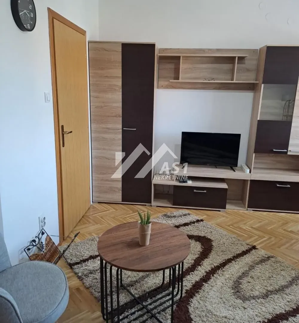 Izdavanje, dvosoban stan, 41m², Nova Detelinara, Novi Sad Sve Podlokacije