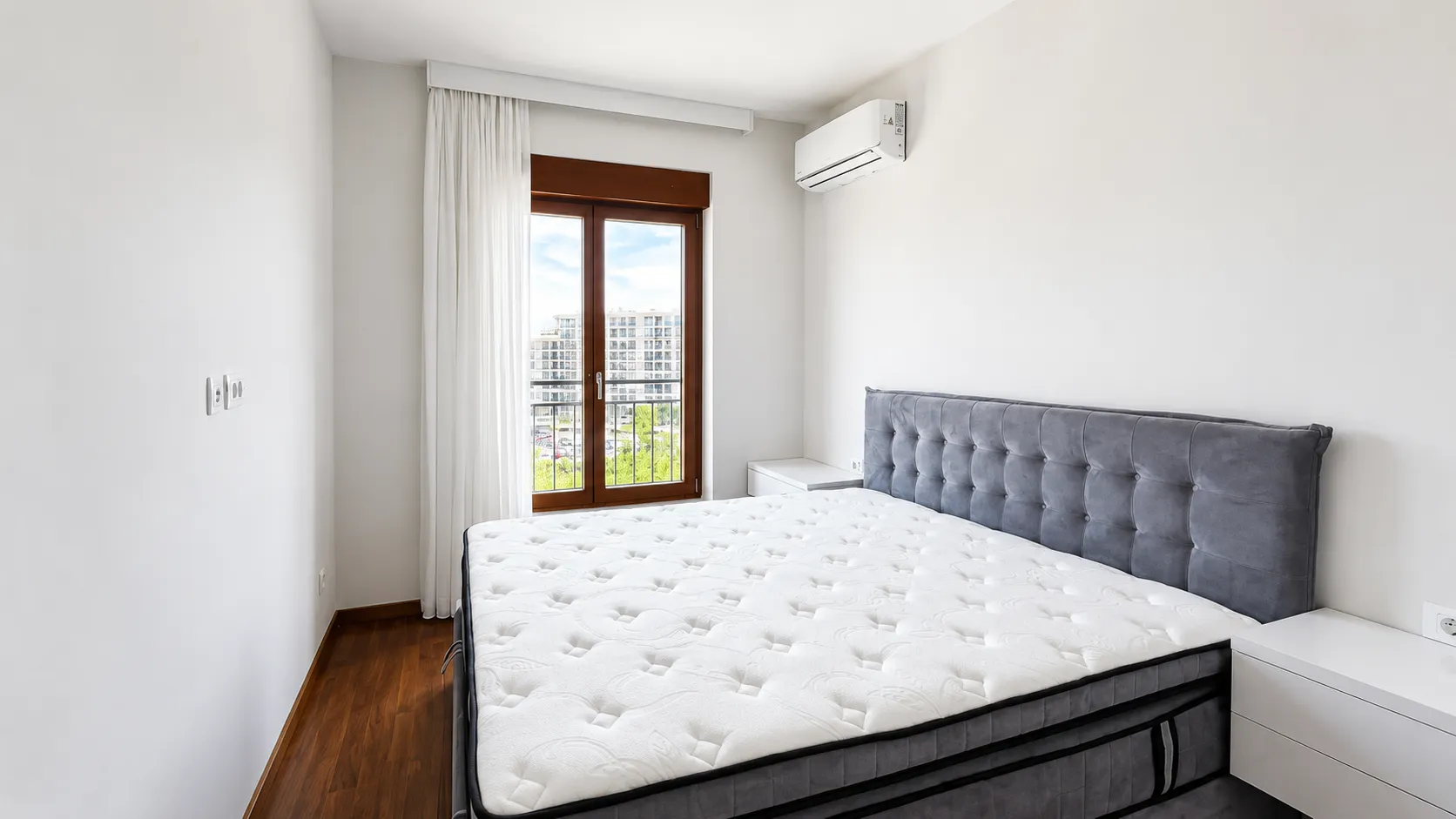 Izdavanje, dvosoban stan, 85m², Master Kvart, Podgorica