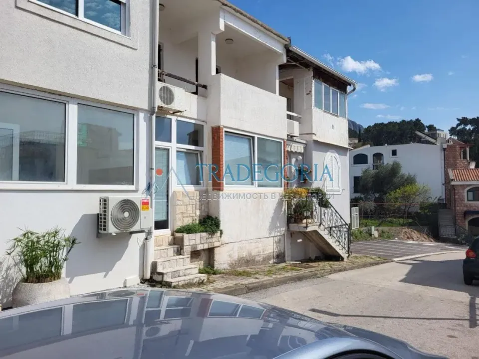 Sale, one bedroom apartment, 64m², Sveti Stefan, Budva