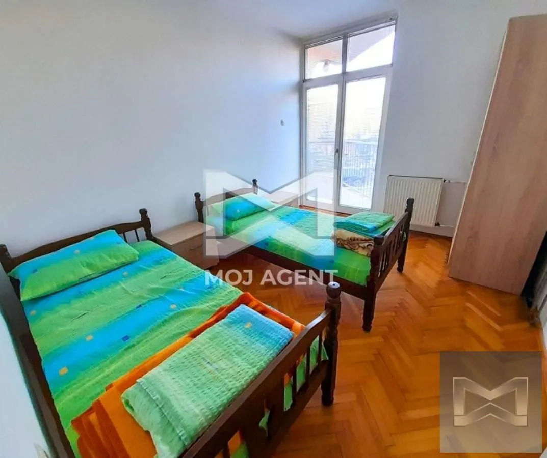 Prodaja, trosoban stan, 81m², Niš, Srbija