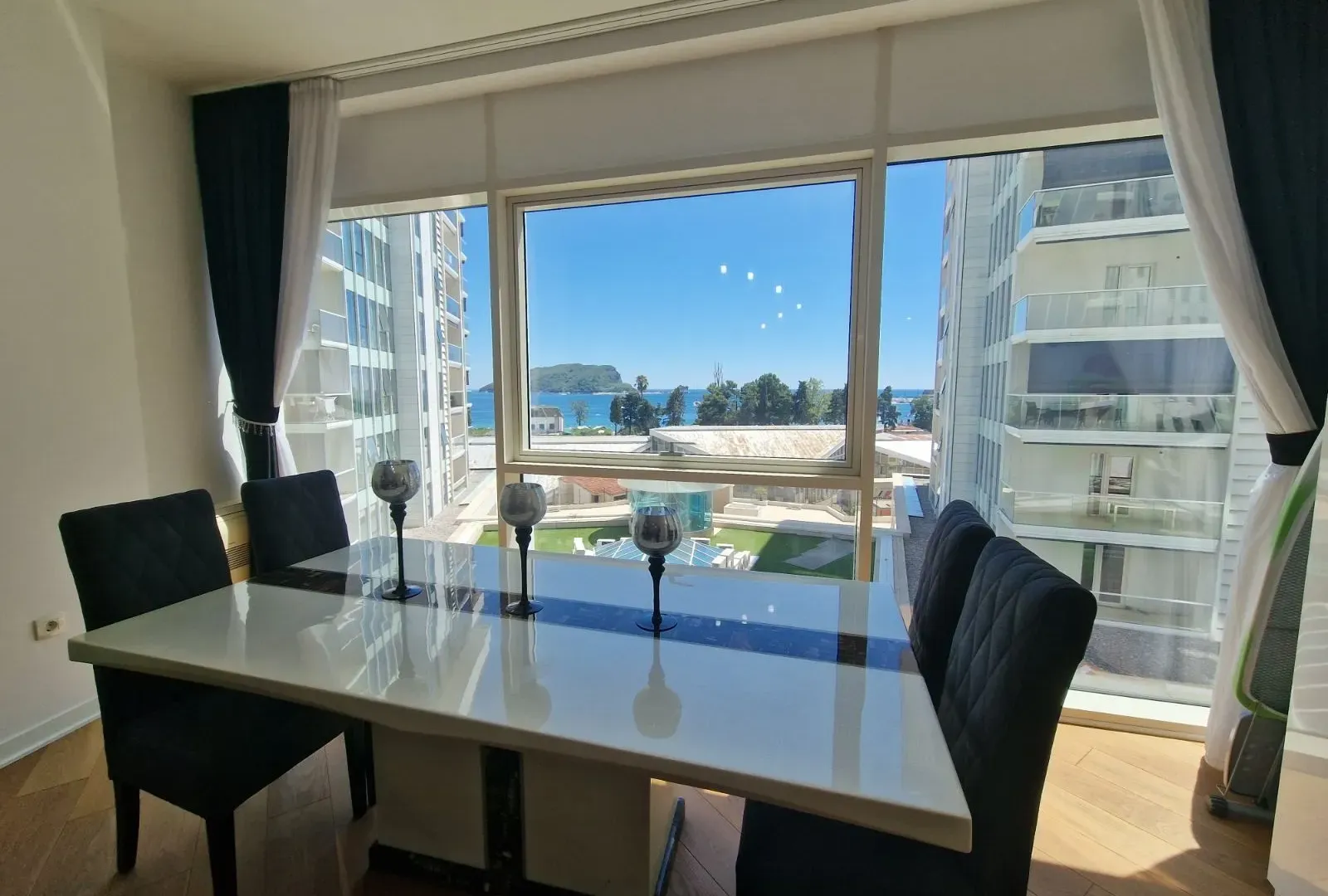 Prodaja, jednosoban stan, 67m², Budva, Crna Gora
