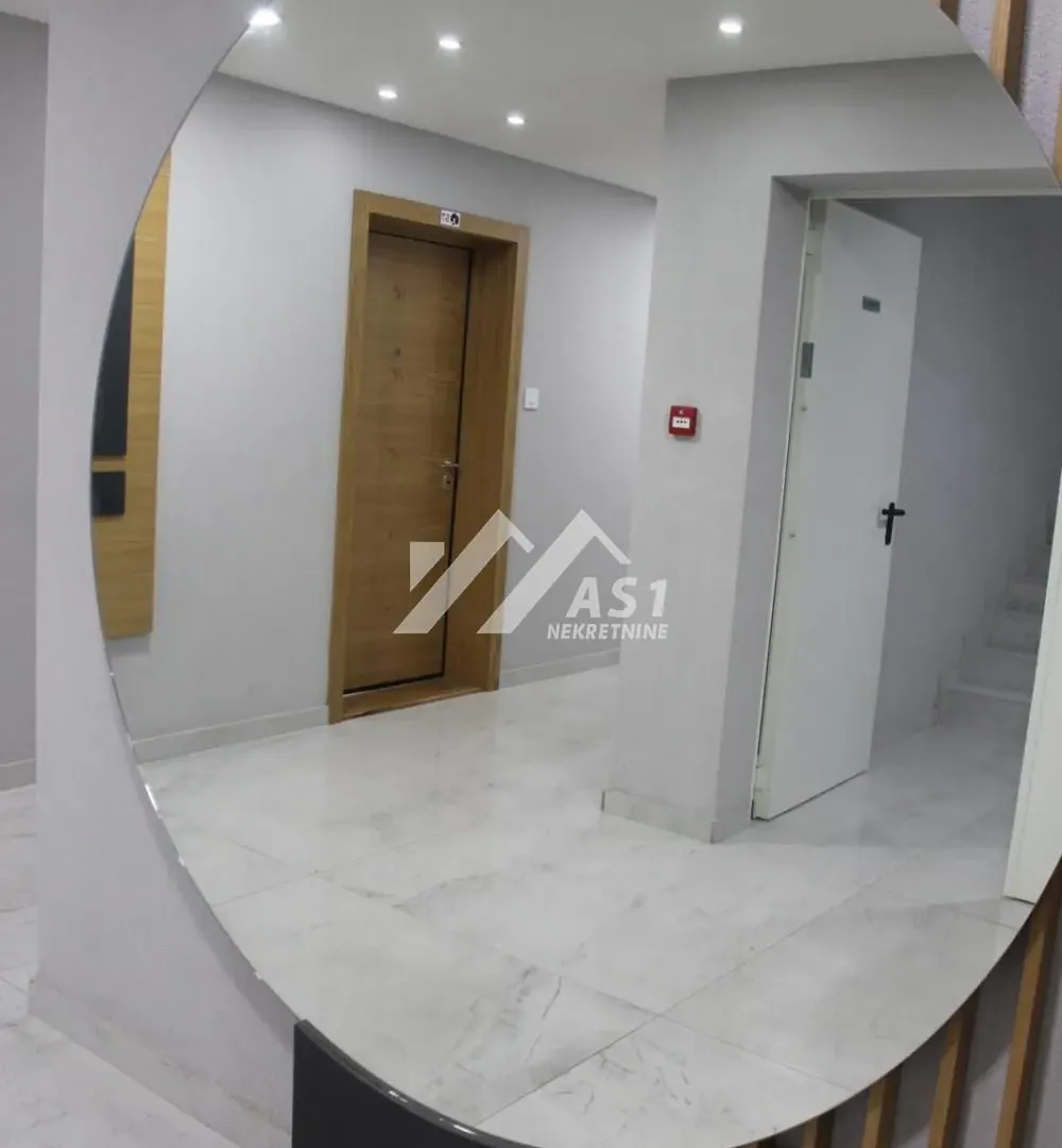 Izdavanje, stan, 27m², Grbavica, Novi Sad Sve Podlokacije