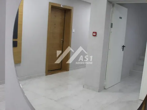 Izdavanje, stan, 27m², Grbavica, Novi Sad Sve Podlokacije - image 8