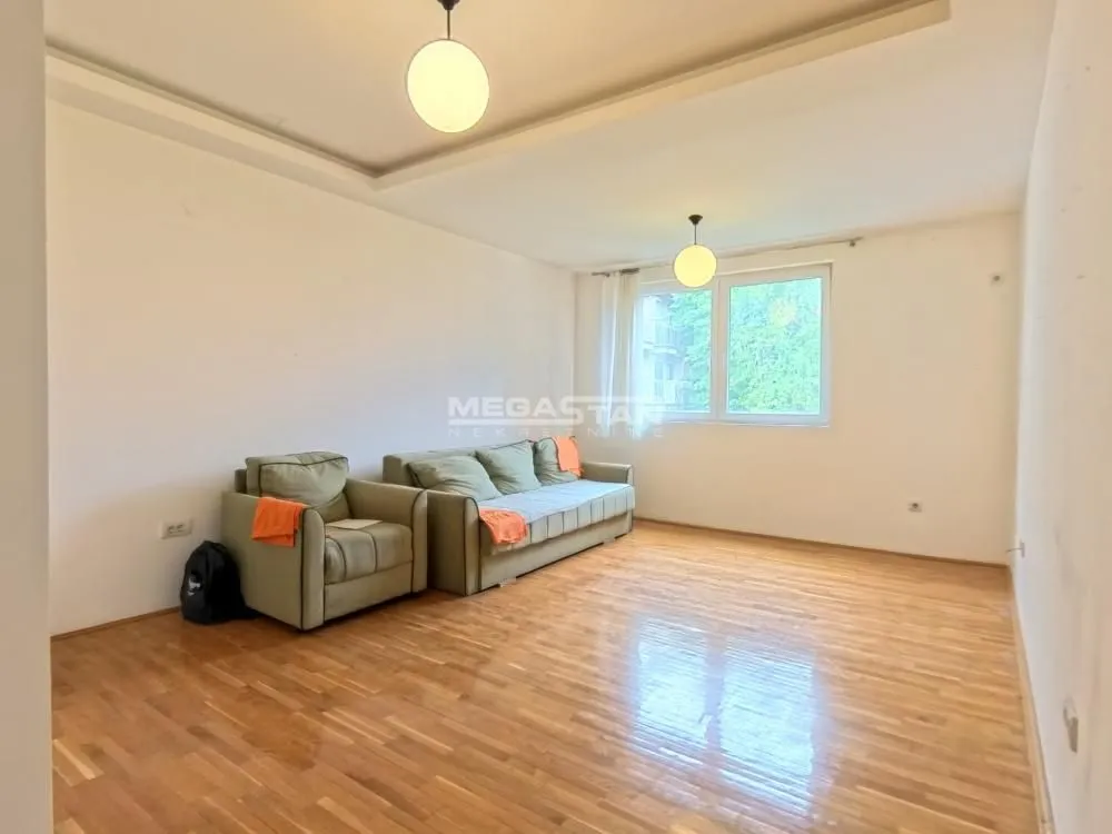 Sale, four bedroom apartment, 101m², Karaburma, Palilula Sve Podlokacije