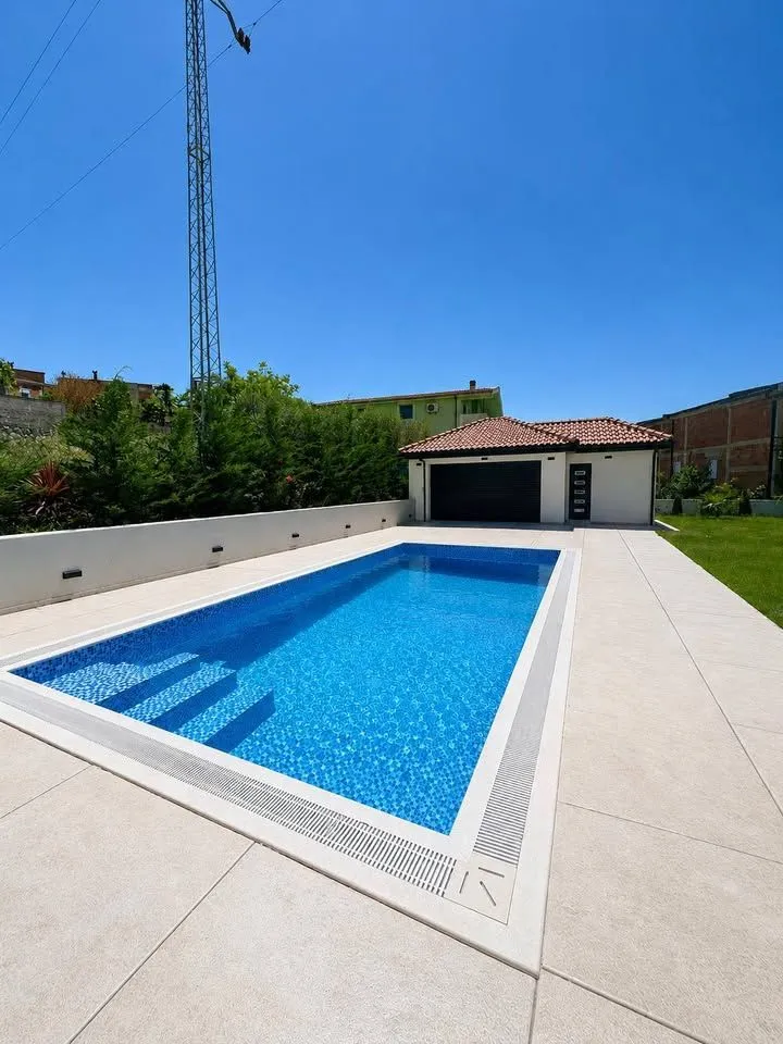Sale, house, 380m², Bar, Crna Gora