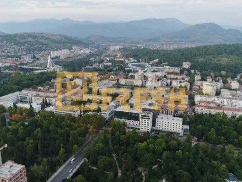 Prodaja, trosoban stan, 114m², Centar, Podgorica - image 9