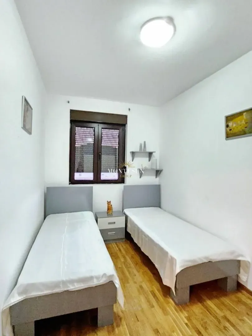 Rent, one bedroom apartment, 41m², Bečići, Budva