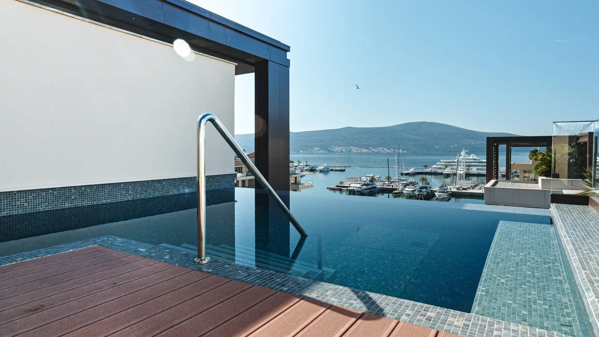Sale, three bedroom apartment, 437m², Porto Montenegro, Tivat