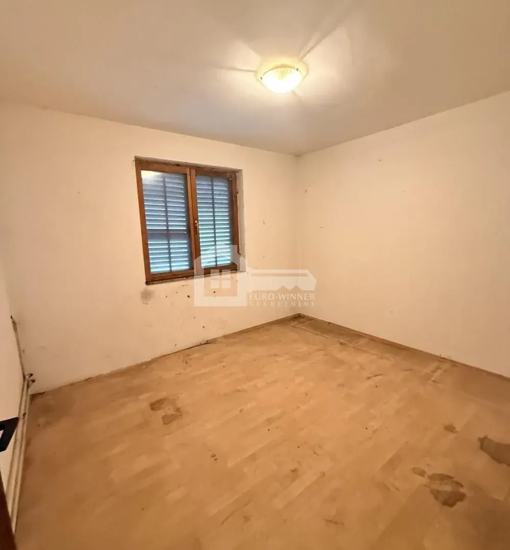 Prodaja, kuća, 220m², Čukarica, Beograd