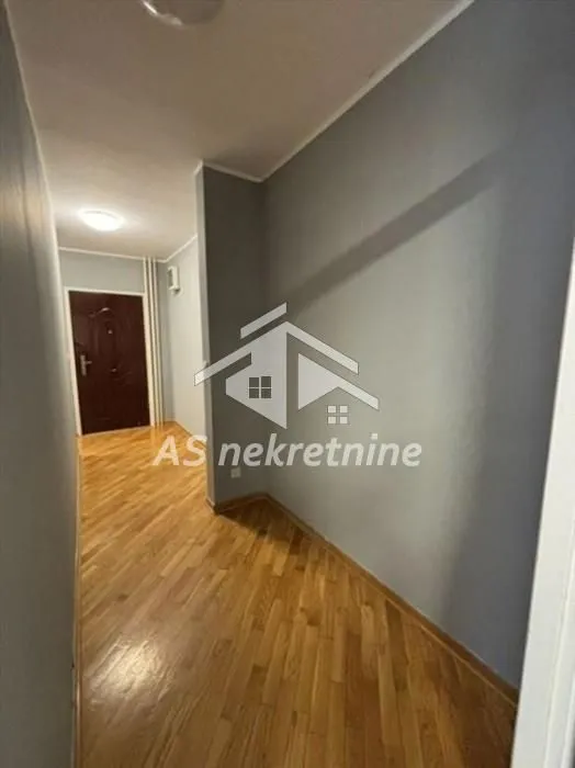 Izdavanje, trosoban stan, 73m², Novi Beograd Blok 22, Novi Beograd Sve Podlokacije