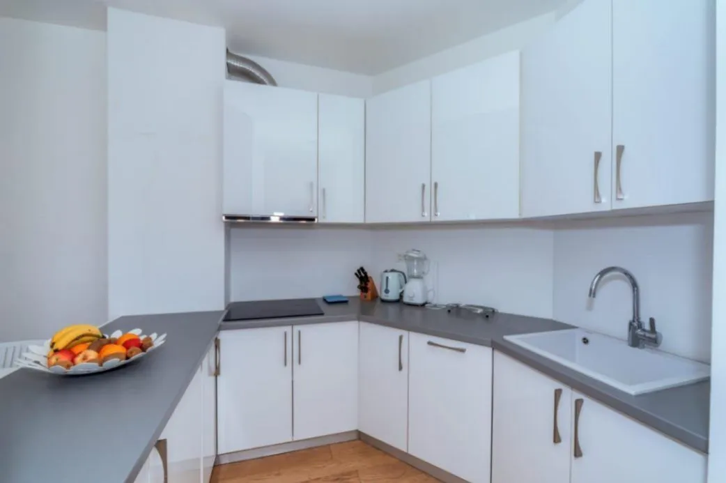 Rent, apartment, 78m², Pržno, Budva