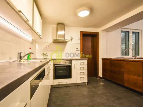 Sale, house, 230m², Mareza, Podgorica - image 22