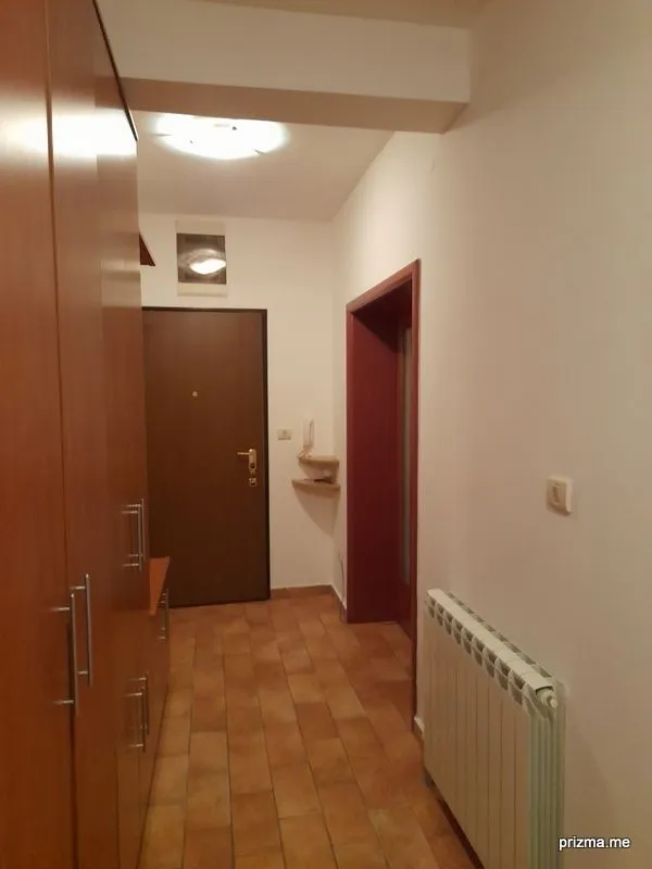 Prodaja, trosoban stan, 119m², Pobrežje, Podgorica