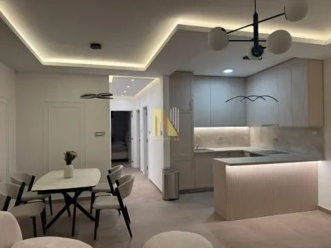 Izdavanje, trosoban stan, 73m², Centar, Novi Sad - image 4