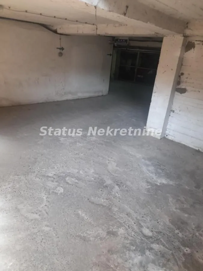 Rent, parking/garage, 16m², Bulevar Oslobodjenja, Novi Sad Sve Podlokacije
