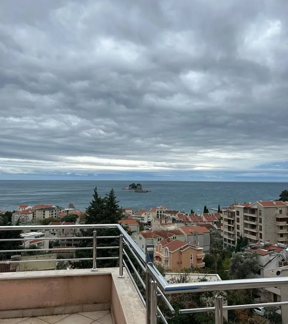 Prodaja, jednosoban stan, 65m², Petrovac, Budva