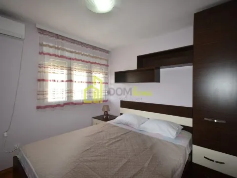 Izdavanje, dvosoban stan, 60m², Centar, Podgorica - image 3