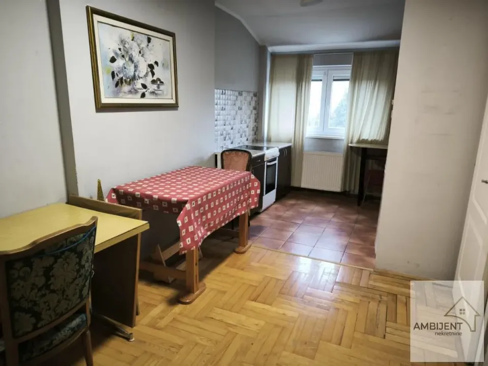 Prodaja, dvosoban stan, 63m², Sremska Mitrovica, Srbija