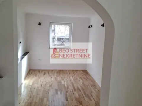 Rent, four bedroom apartment, 85m², Savski Venac, Beograd - image 6