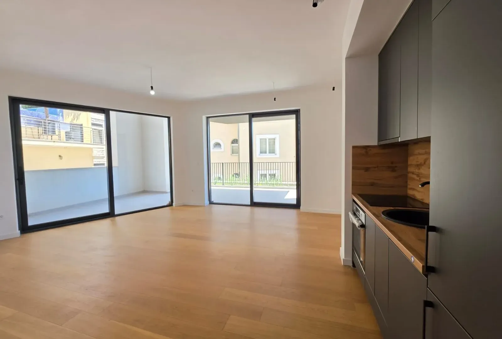 Prodaja, jednosoban stan, 77m², Bečići, Budva