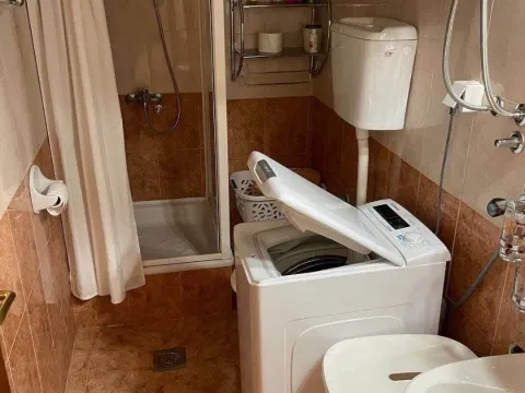 Sale, one bedroom apartment, 40m², Boreti, Budva - image 3