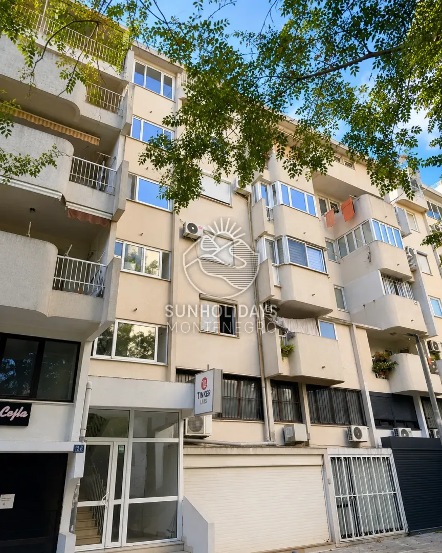 Rent, one bedroom apartment, 55m², Makedonsko naselje, Bar