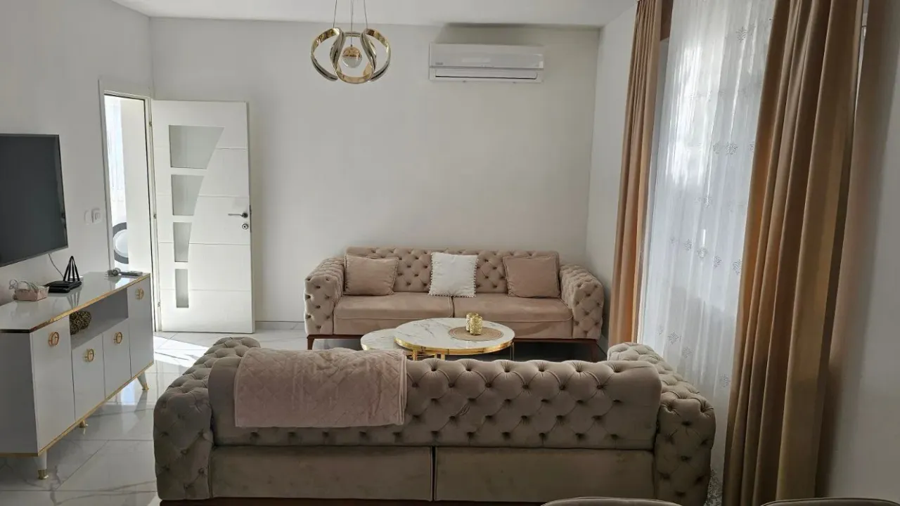Rent, house, 130m², Šušanj, Bar